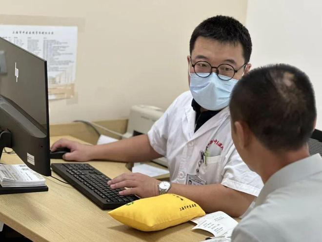 肥了！专业人士提醒：这种锻炼要不得！冰球突破豪华版一个长假胖4斤是时候减(图3)