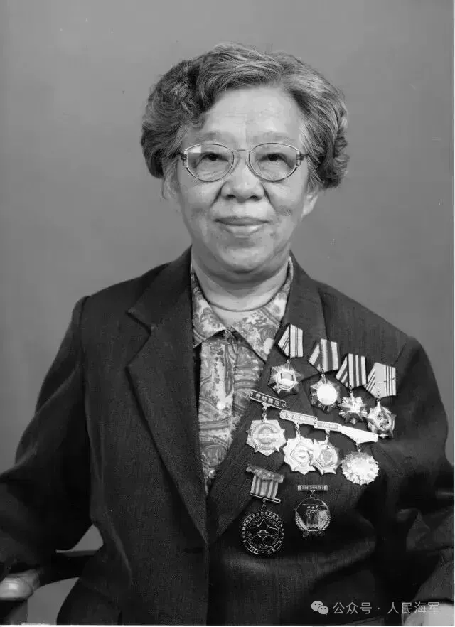 2人被抓！2026高速免费时间公布！肺结节小心拖成癌冰球突破冷空气！上海一副局长被查！沪一别墅成窝点2(图3)